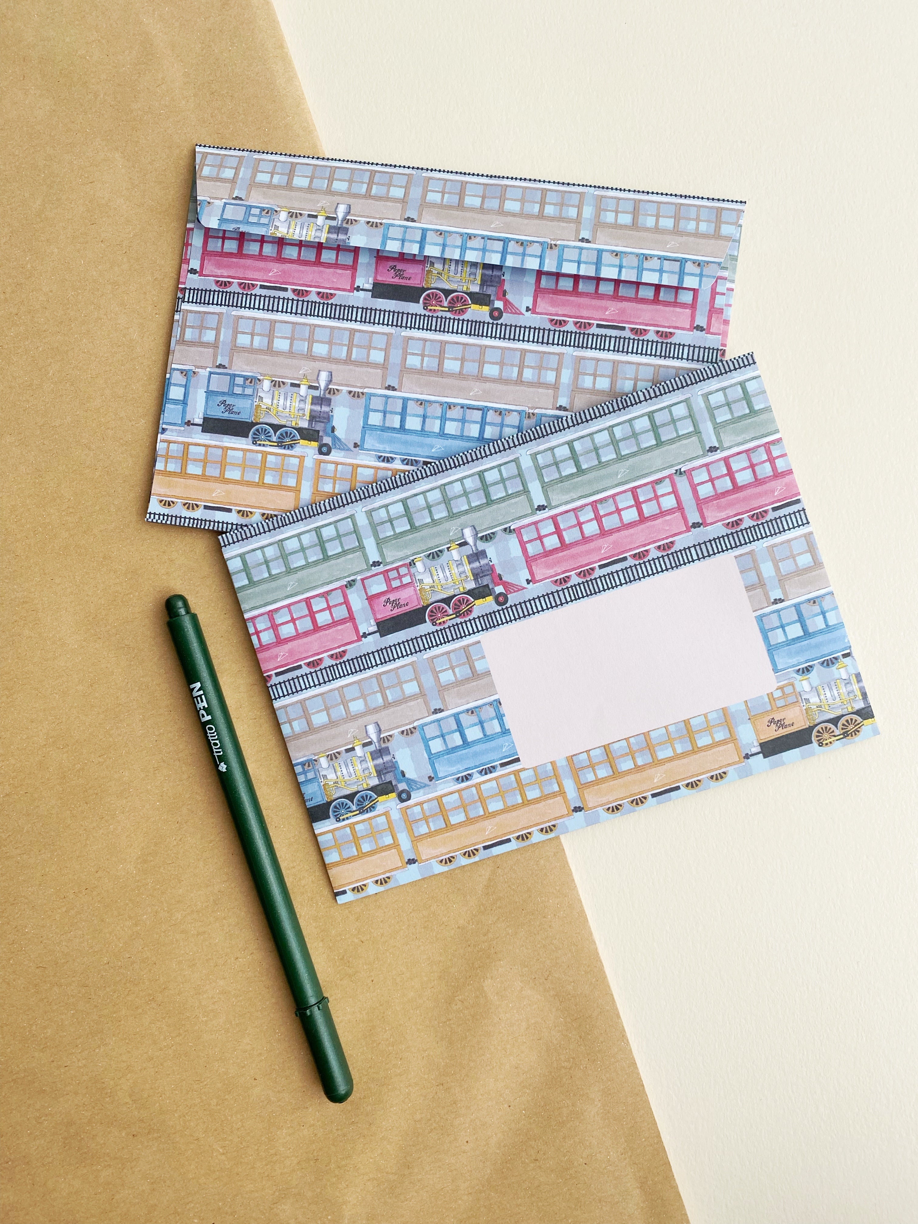 SET OF 10 PAPER TRAIN BAGS