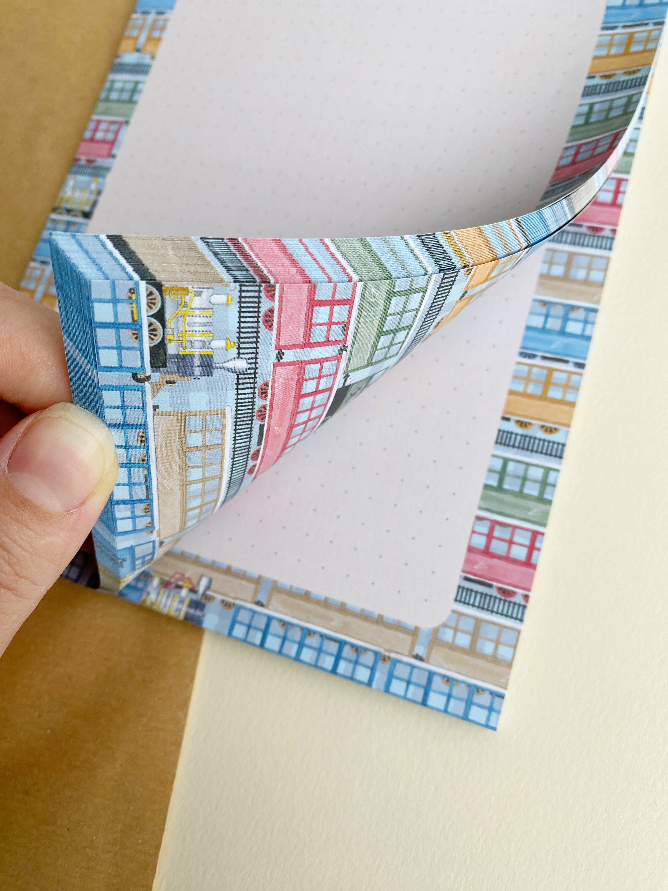 BUNDLE paper train
