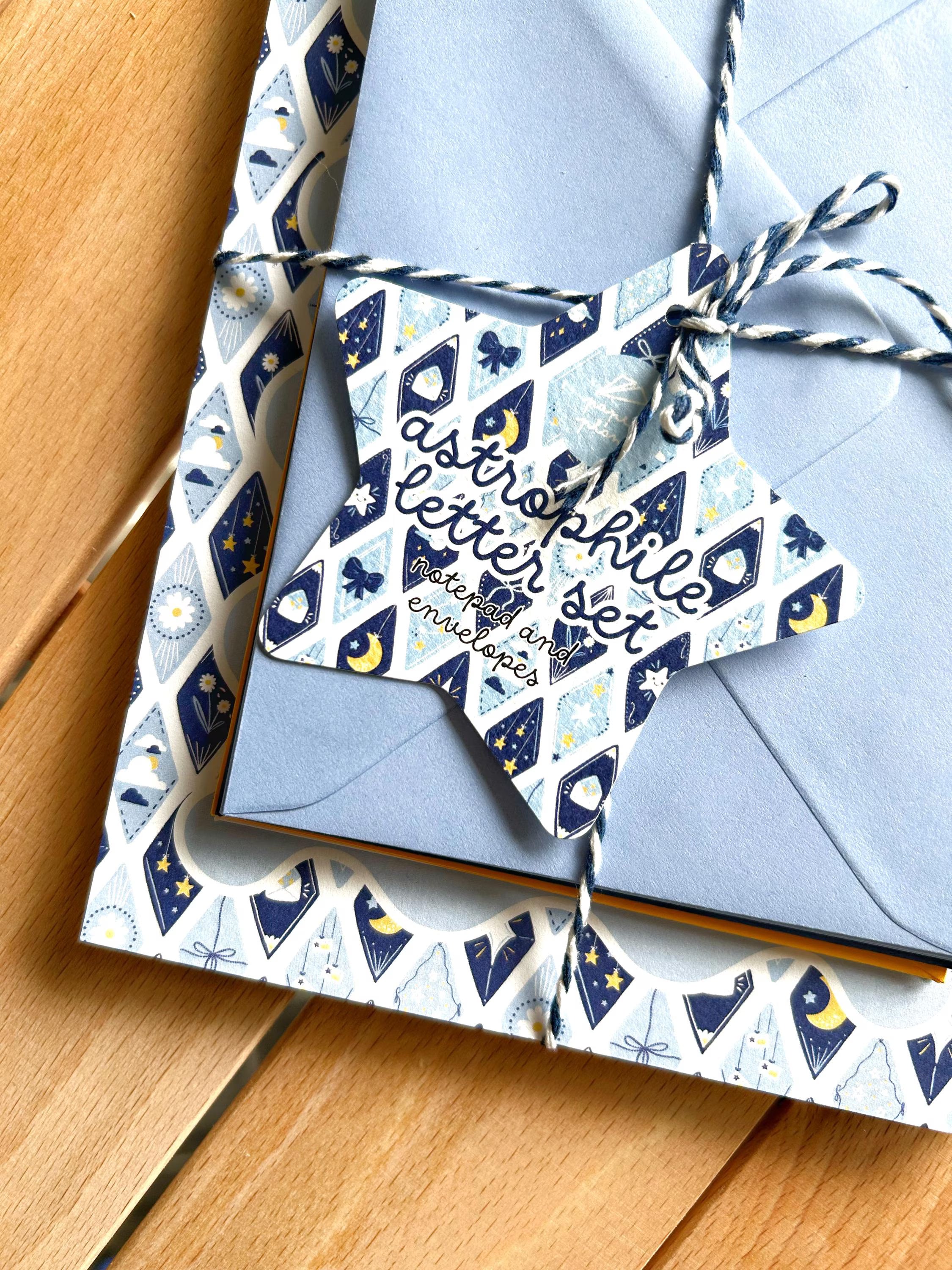 LETTER SET astrophile